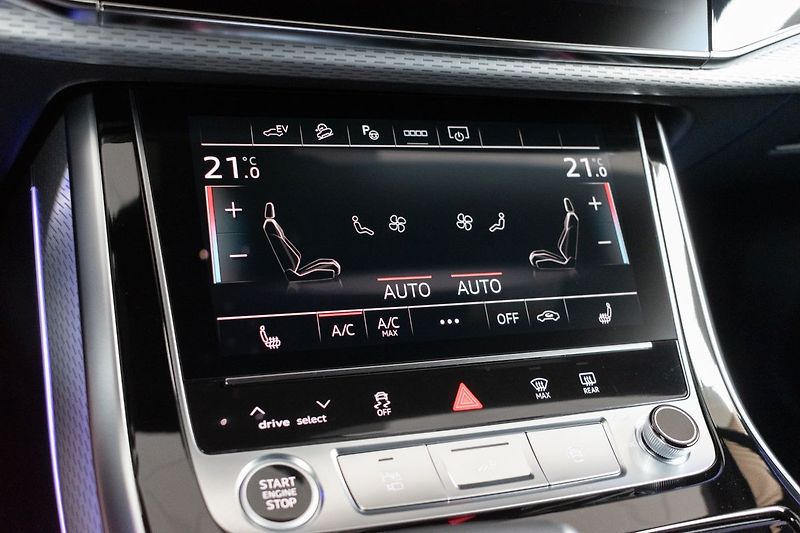 Audi Q7 55 TFSI e *S-LINE*4x4*AIR*DPH* - fotka 38 z 52