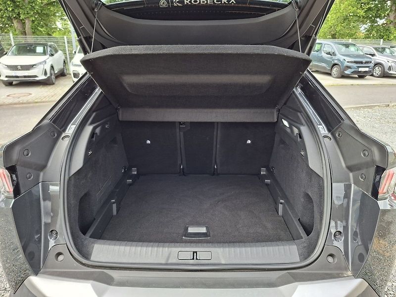 Peugeot 3008 ALLURE HYBRID 145k e-DCS6 - fotka 5 z 29