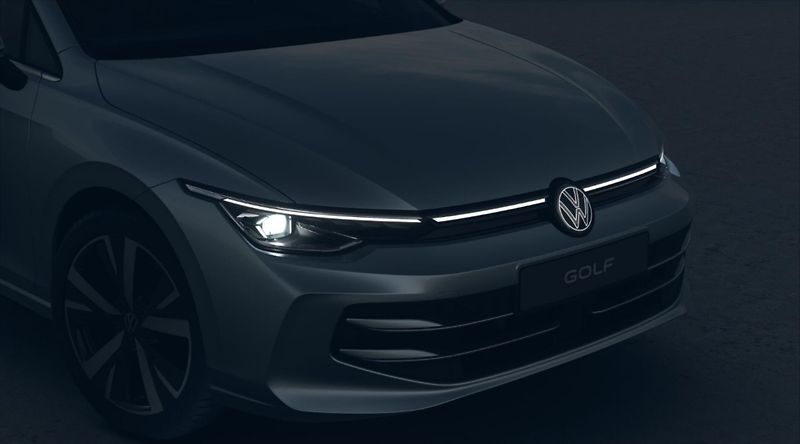 Volkswagen Golf (2025) 1,5 TSI 125kW Hybrid  Style - fotka 4 z 9