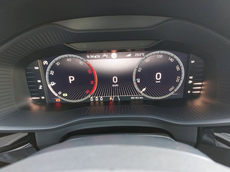 Škoda Kodiaq (2022) L&K DSG 4x4 2,0TDi 147kW - fotka 17 z 34