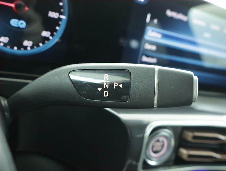 Mercedes-Benz EQC (2022) 400 4MATIC, SoH 97% - fotka 12 z 19