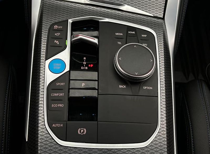 BMW i4 M50 xDrive GC 360kam Tažné LED - fotka 24 z 35