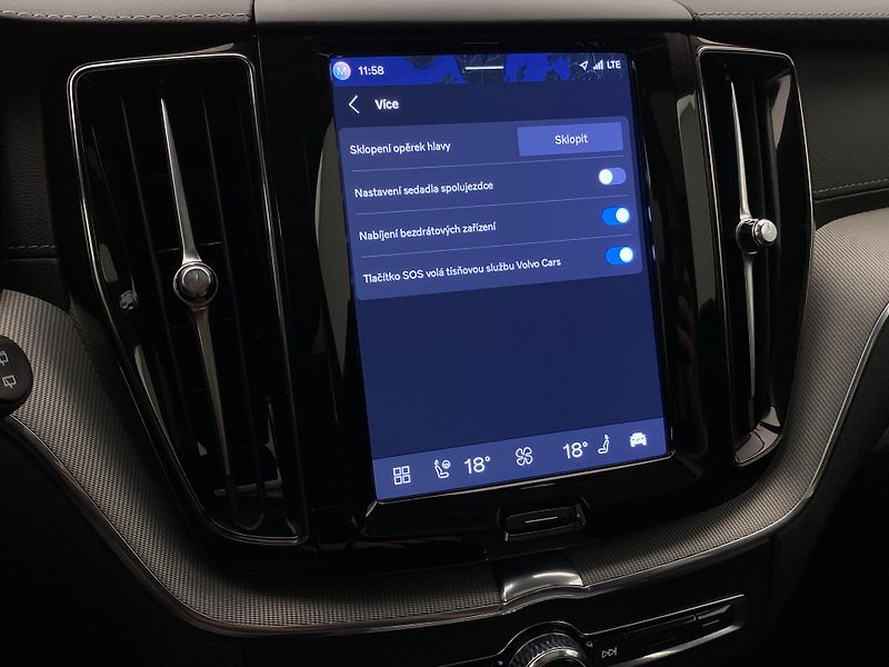 Volvo XC60 T8 AWD RECHARGE DARK ULTRA CZ - fotka 58 z 63