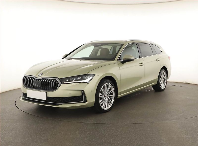 Škoda Superb (2024) 2.0 TDI - fotka 2 z 22