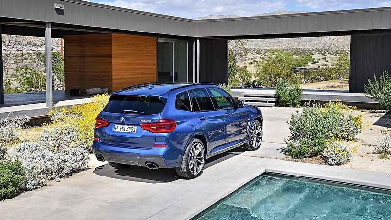 BMW X3.