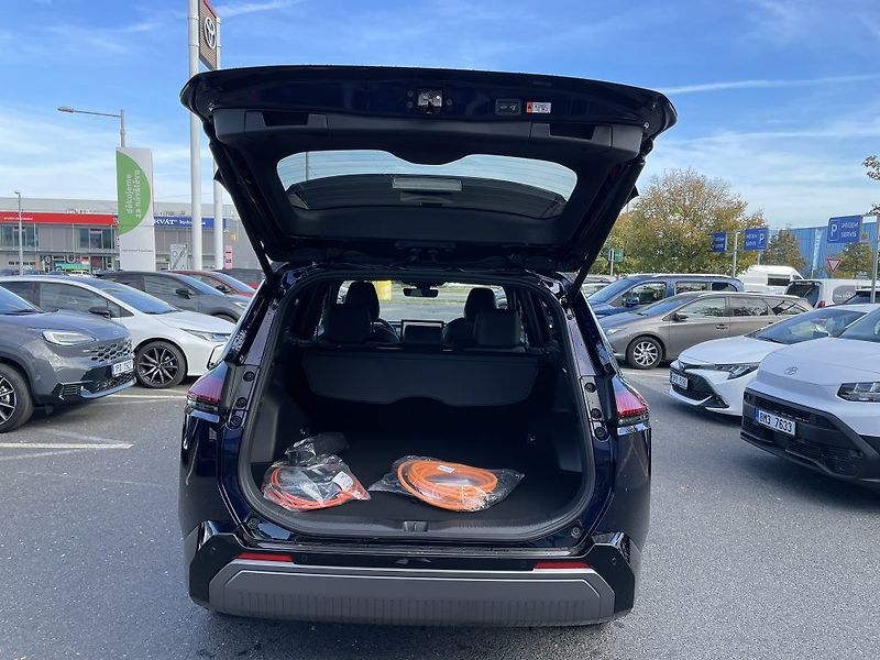 Toyota RAV4 2.5 Plug-in Hybrid 4x4 - fotka 6 z 32