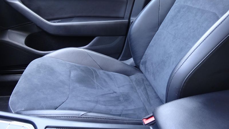 Volkswagen Arteon 2.0 Tdi Bmt 140kw Dsg Elegance - fotka 24 z 38