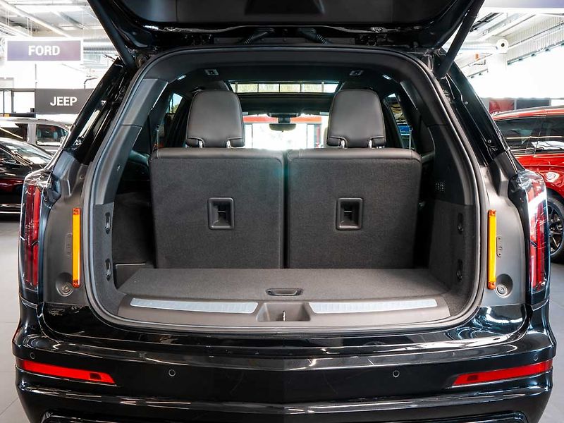 Cadillac XT6 (2023) 3.6 AWD Sport, Head-Up, Bose - fotka 5 z 37