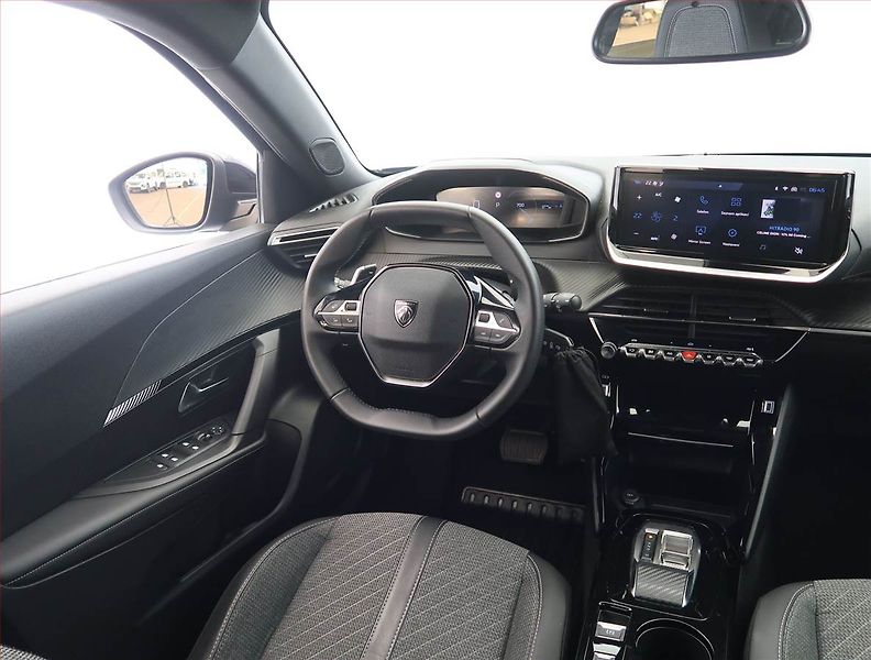 Peugeot 2008 (2025) 1.2 PureTech - fotka 7 z 26