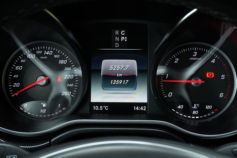 Mercedes-Benz Třídy V V250d 4Matic, 7míst, Webasto - fotka 15 z 33