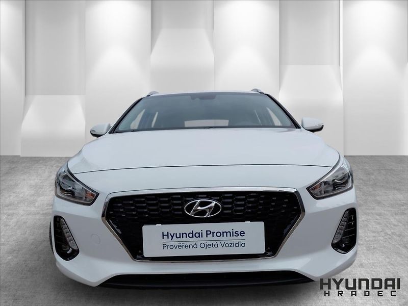 Hyundai i30 1,4   1.4T-GDi Start Plus - fotka 2 z 24