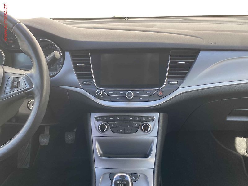 Opel Astra (2017) 1.4T, Edition, navi - fotka 12 z 18