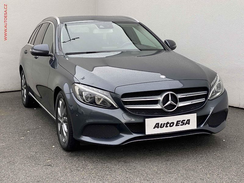 Mercedes-Benz Třídy C (2016) 1.6, AT, LED - fotka 1 z 20