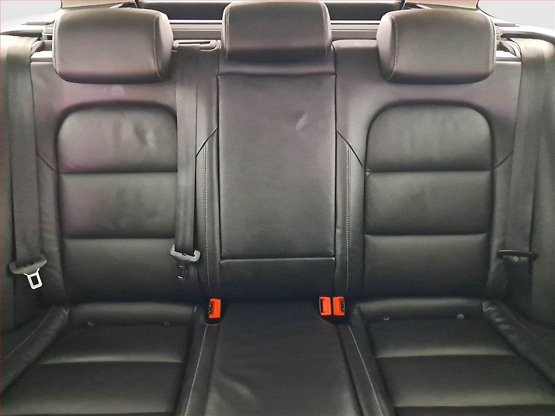 Škoda Superb (2010) Elegance 2.0 TDI, Navi, Xenony - fotka 10 z 23