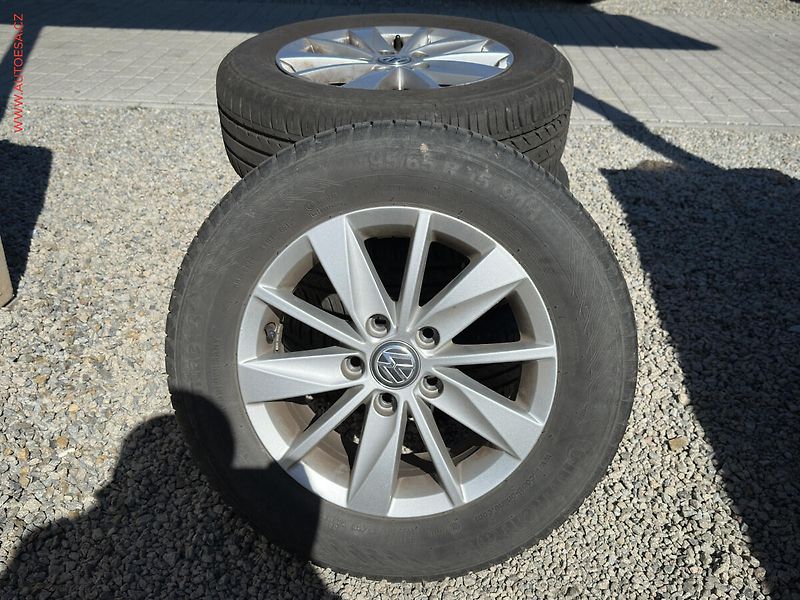 Volkswagen Golf (2013) 1.2TSi, 2.maj,ČR, autoAC - fotka 18 z 19