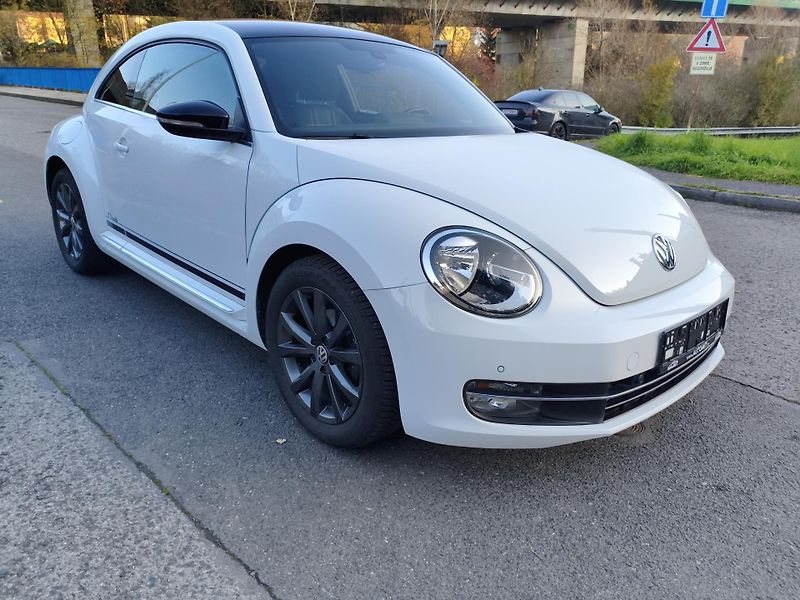 Volkswagen Beetle (2015) 1,2 TSI Club - fotka 4 z 33