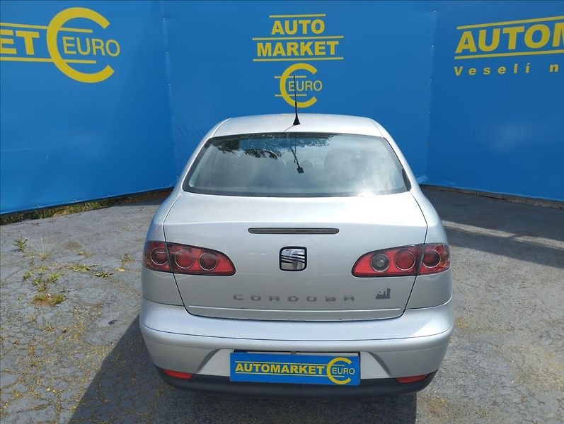 Seat Cordoba 1,4 63KW - fotka 5 z 15