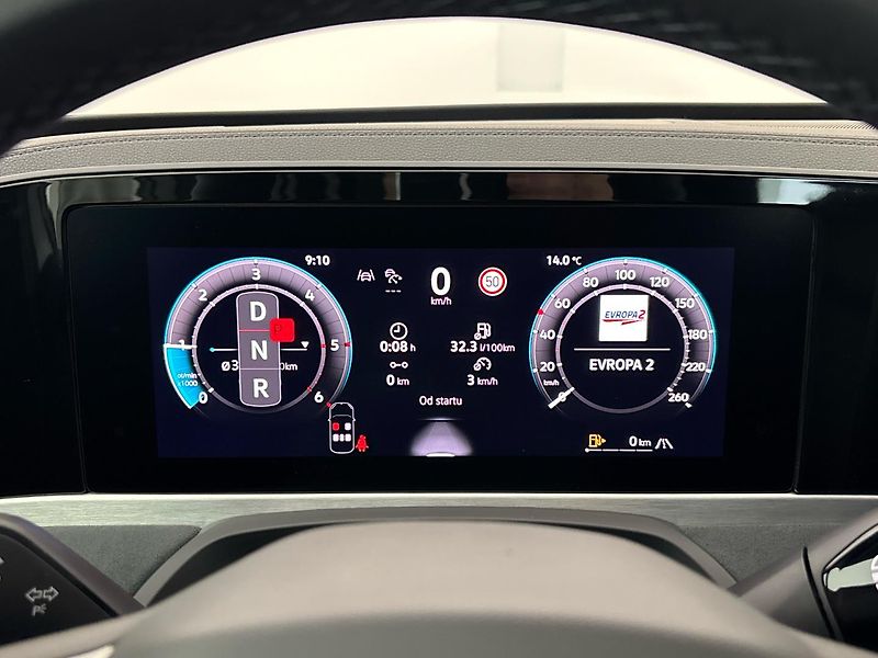 Volkswagen Passat (2025) R-Line People - fotka 11 z 31