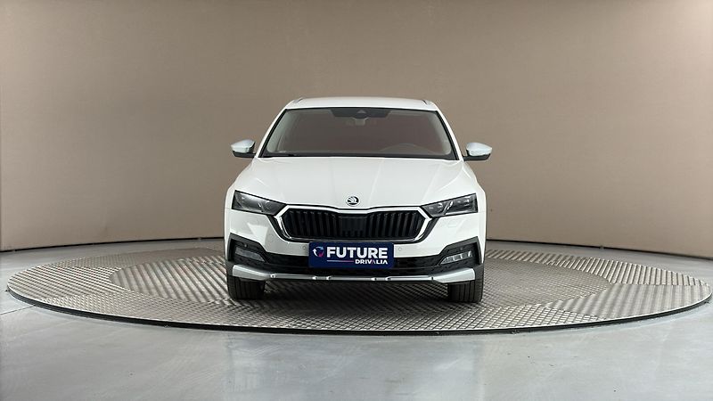 Škoda Octavia 2.0 TDI DSG 4x4 Scout Combi - fotka 3 z 27