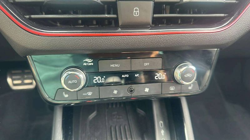 Škoda Scala Monte Carlo 1,0 TSI 85kW/DSG/T - fotka 15 z 28