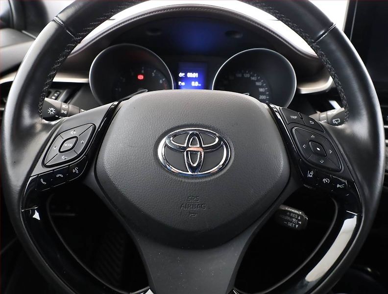 Toyota C-HR (2019) 1.2 Turbo - fotka 8 z 18