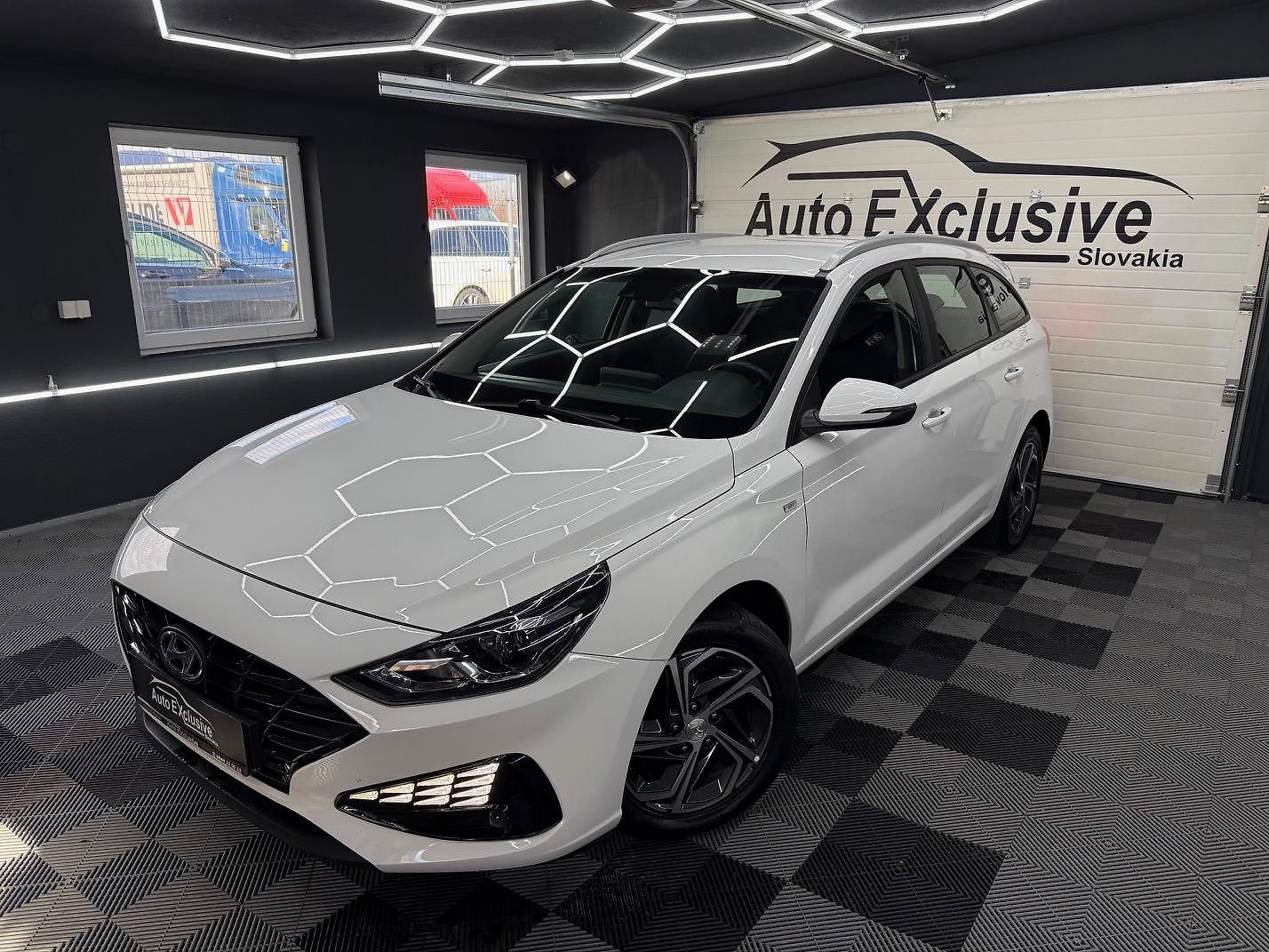Hyundai i30 CW 1.5 T-GDi mHEV Family DCT