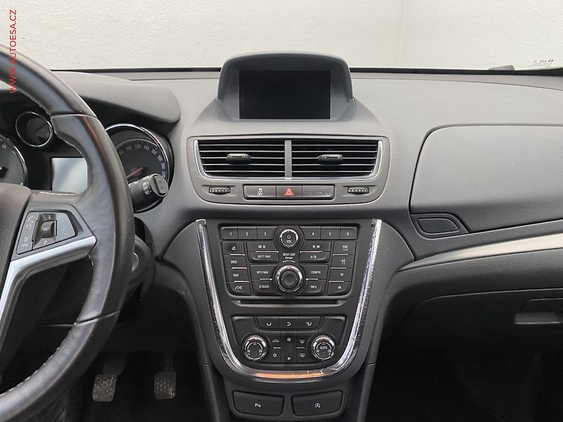 Opel Mokka (2015) 1.4T, Cosmo - fotka 12 z 18