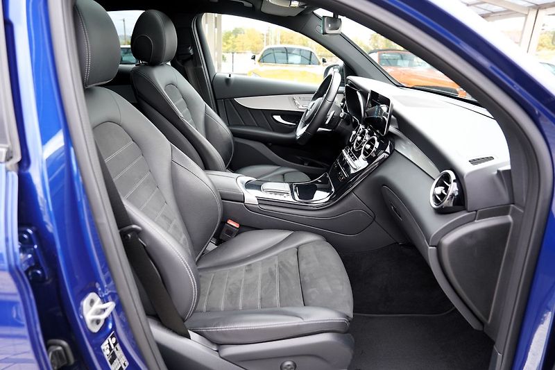 Mercedes-Benz GLC 300 de 4Matic Coupe AMG,ČR - fotka 27 z 46