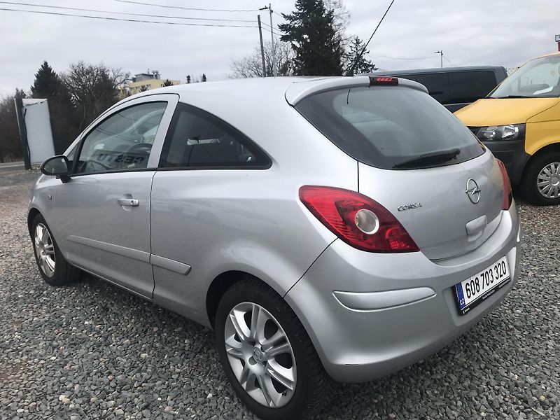 Opel Corsa 1.0i 44 KW KLIMA,SERV,MAN,ISOF - fotka 7 z 15