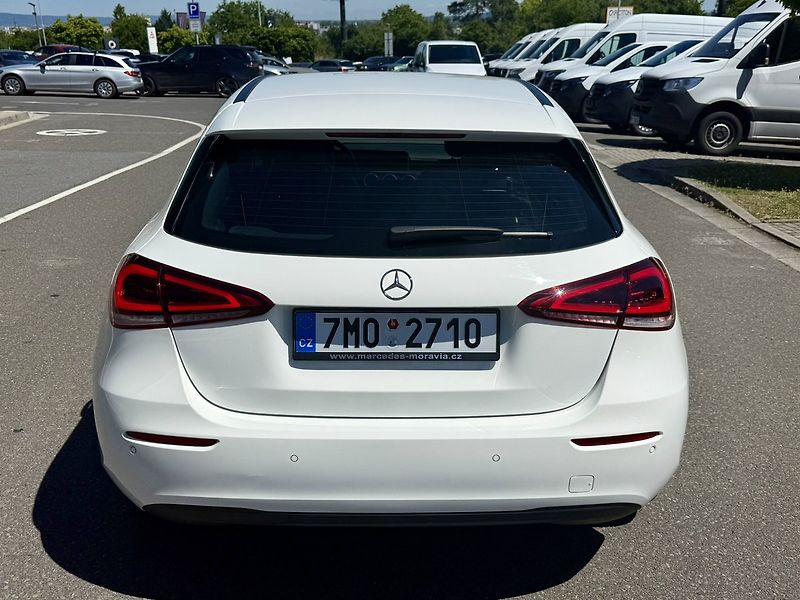 Mercedes-Benz Třídy A (2019) 180 d - fotka 8 z 31