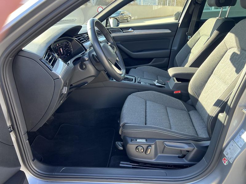 Volkswagen Passat 2.0 TDi 147kw ACC kamera tažné - fotka 8 z 25