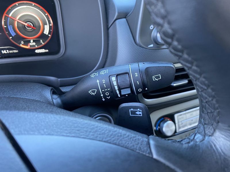 Hyundai Kona EV 100KW - 1xMAJ - DPH - TOP - fotka 26 z 50