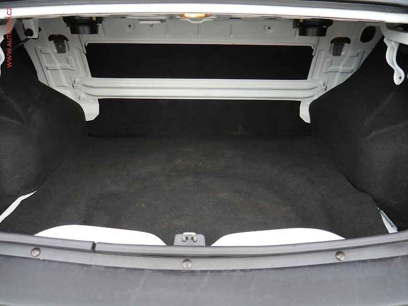 Dacia Logan (2007) 1.5 dCi, AC, STK4/28 - fotka 7 z 15