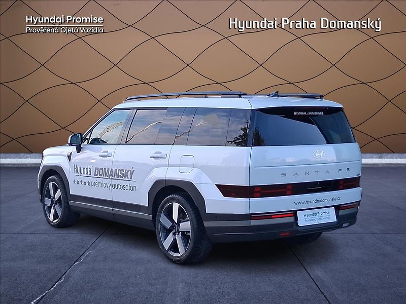 Hyundai Santa Fe 1,6   PHEV,4x4,5S,Style premiu - fotka 4 z 9