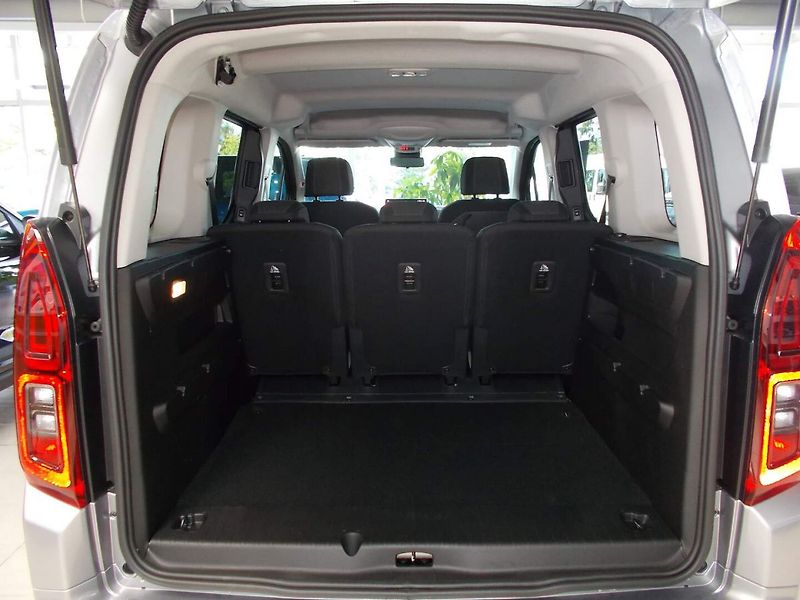 Opel Combo (2026) Edition Plus L1H1 1.2 TURBO (8 - fotka 12 z 33