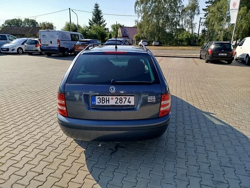 Škoda Fabia Combi 1.9TDi 74kW MAN5 - fotka 18 z 21