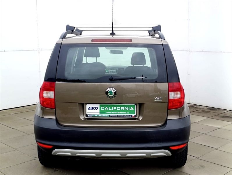 Škoda Yeti 1,6 TDi Navi Klima Tempomat - fotka 8 z 34