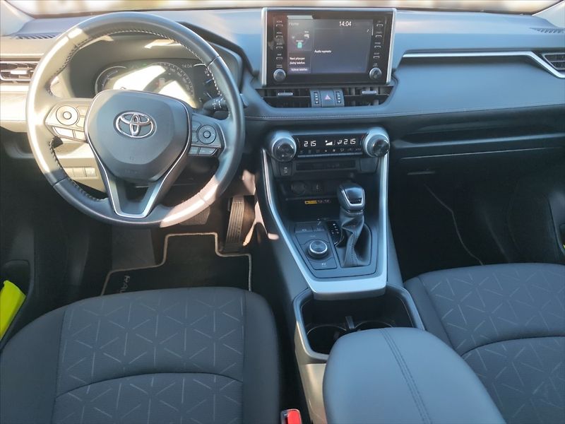 Toyota RAV4 2,5 Hybrid Comfort 4WD AT - fotka 8 z 11