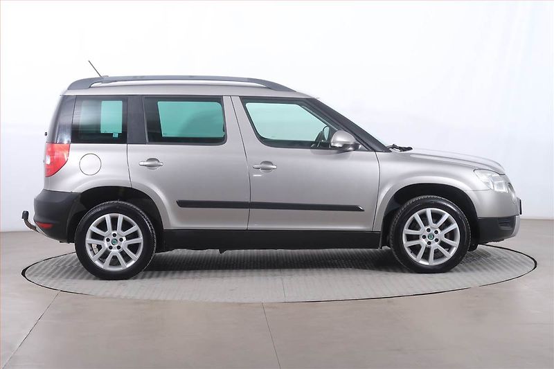 Škoda Yeti (2012) 2.0 TDI, 4X4, Automat - fotka 6 z 18