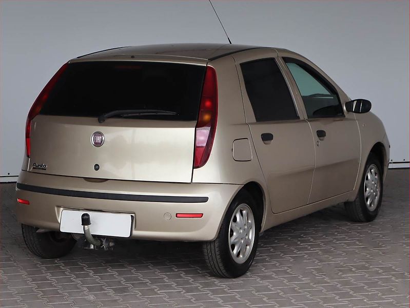 Fiat Punto (2010) 1.2 60 , po STK, Tažné - fotka 5 z 15