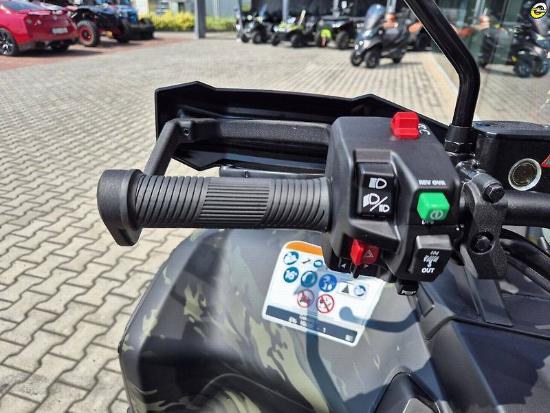 Can-Am Outlander Max 1000R LTD (2026) 4MTK - Outlander Max 1000R T B - fotka 23 z 26