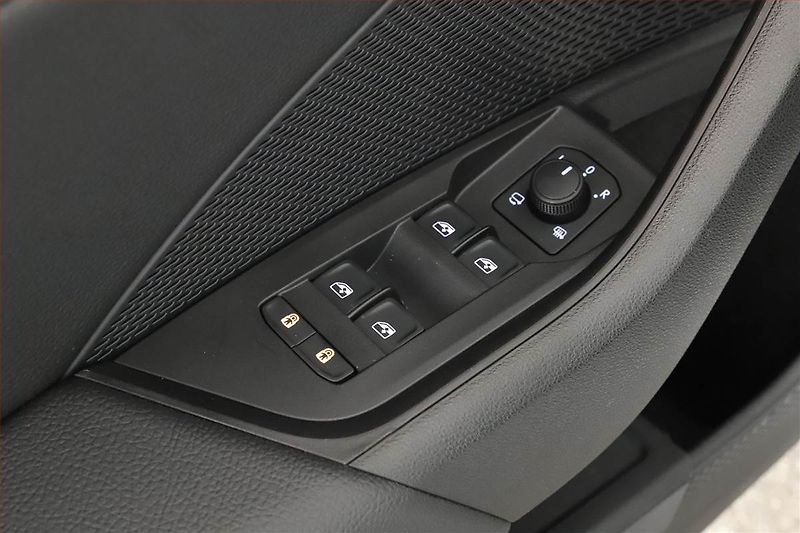 Škoda Octavia (2025) RS 2.0 TSI, ACC, Matrix, Tažné - fotka 23 z 26