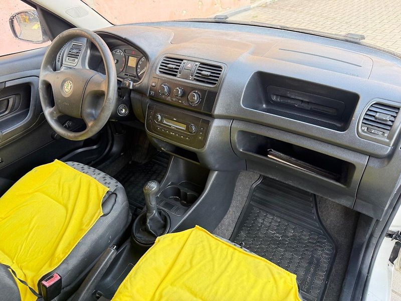 Škoda Roomster (2008) Praktik 1.2 HTP - bez koroze ! - fotka 6 z 9