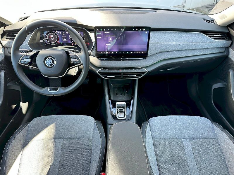 Škoda Octavia (2024) 1.5 TSI 110kW MHEV Top Selecti - fotka 5 z 22