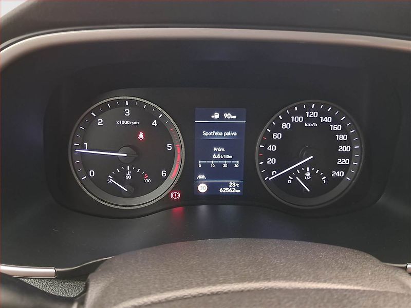 Hyundai Tucson (2020) Adventure 1.6 CRDi 48V MHEV - fotka 11 z 18