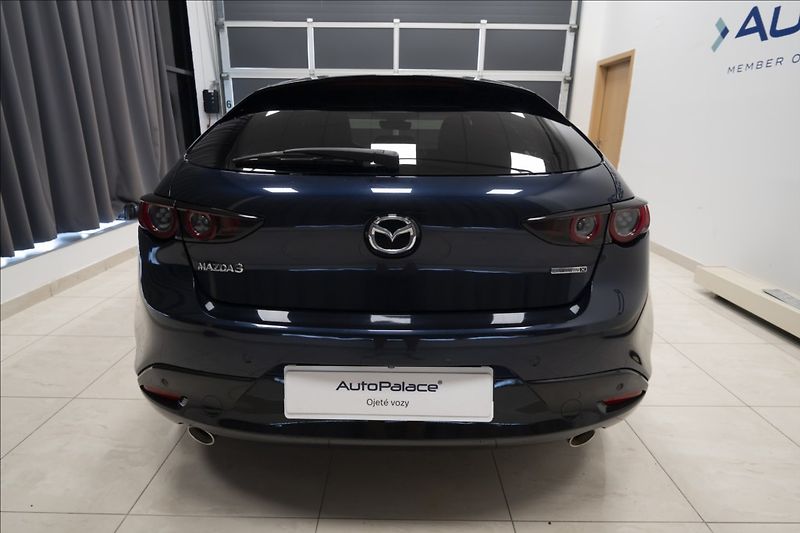 Mazda 3 2,0 e-SKYACTIV-X AT NAV KAMERA - fotka 5 z 43