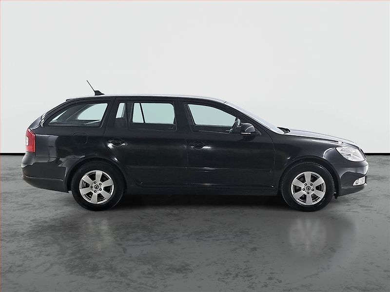 Škoda Octavia (2012) 1.4 TSI, Tempomat - fotka 6 z 18