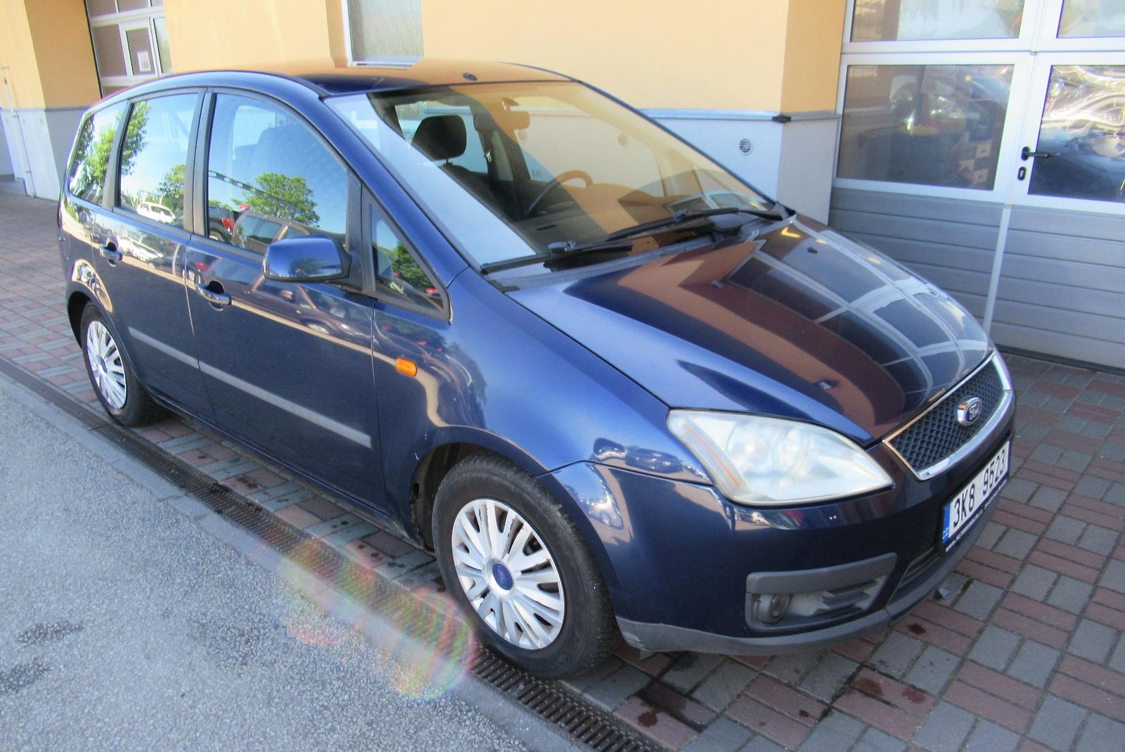 Ford C-MAX 1.8i NA OPRAVU NEBO ND