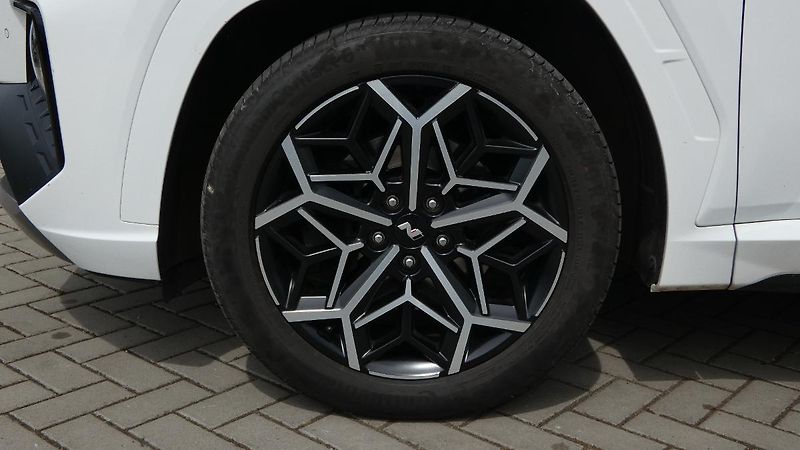 Hyundai Tucson 1.6 T-GDI mHEV 4x4 DCT N Line - fotka 26 z 27