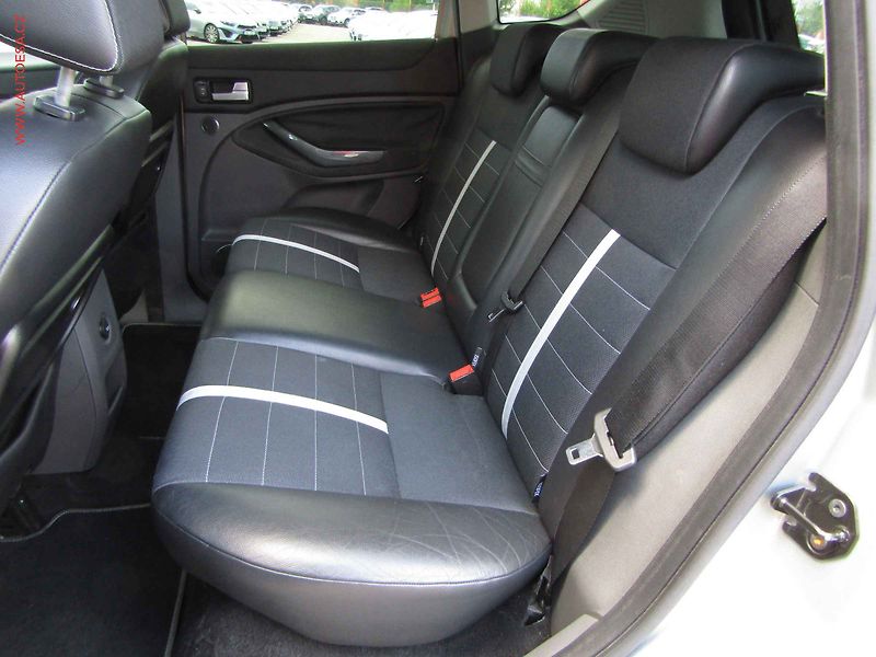 Ford Kuga (2009) 2.0 TDCi 4x4, ČR, AC, park. - fotka 10 z 20